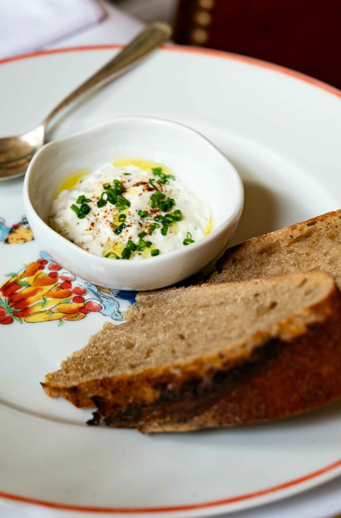 Restaurant Aux Lyonnais Le Bouchon Lyonnais Paris Par Alain Ducasse